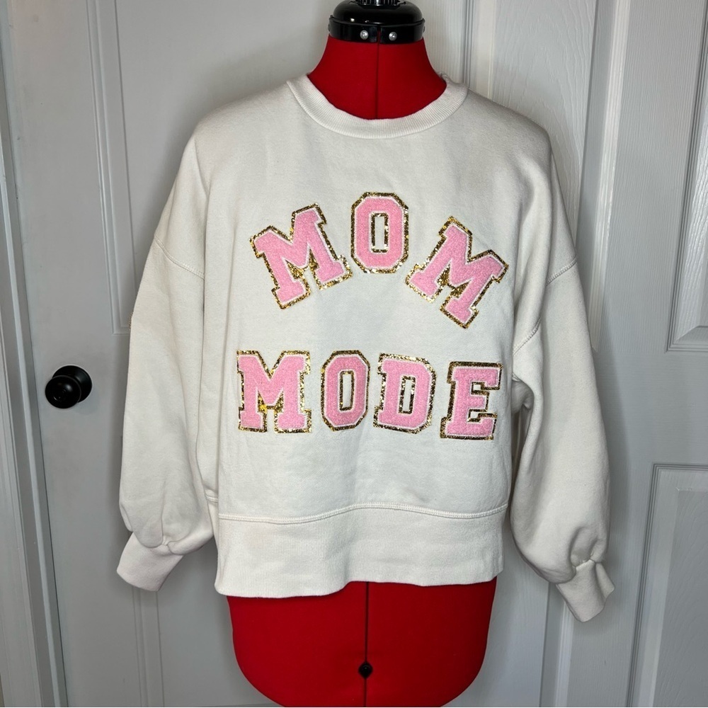 Judith March Beige Crewneck with Pink & Gold "Mom Mode", Sweatshirt Womens S